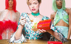 Sự kết hợp bất ngờ của gà rán KFC với thời trang