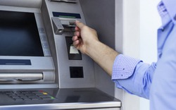 Phát hiện cách thức tinh vi trộm tiền từ máy ATM