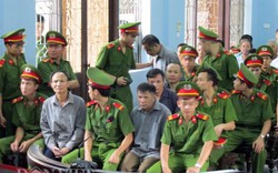 Vụ 8 nông dân Văn Giang: 2 bị cáo xin xét xử vắng mặt