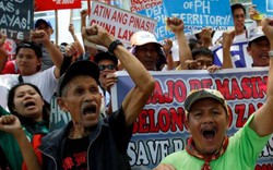 Dân Philippines biểu tình yêu cầu "TQ rời Biển Đông"