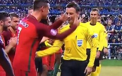 Hành động "lạ" của Ronaldo với trọng tài Clattenburg ở CK EURO