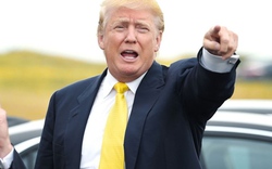 Phong cách đeo cà vạt "lạ" của tỷ phú Donald Trump