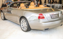 Mê mẩn với chiếc mui trần siêu sang Rolls-Royce Dawn