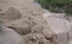Video: Cảnh lở bùn khủng khiếp ở Thụy Sĩ