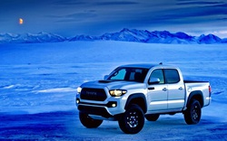 Lộ giá Toyota Tacoma TRd Pro 2017