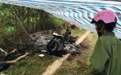 Hoảng hốt thấy thi thể phụ nữ chết cháy cạnh xe máy trơ khung