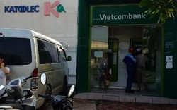 Chủ thẻ Vietcombank khẳng định không click vào website lạ