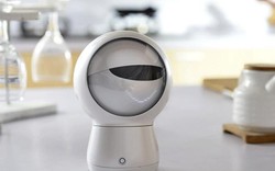 Robot đáng sợ biết "điều khiển" trẻ em