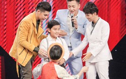 Cậu bé nghèo hát dân ca khiến The Voice Kids "phát cuồng"