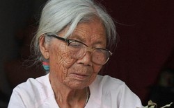Hà Tĩnh: Mẹ VNAH gần 100 tuổi vẫn tận tâm bốc thuốc cứu người