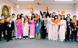 Đoàn học sinh đầu tiên thăm Phái đoàn Ngoại giao Việt Nam tại Liên Hợp Quốc