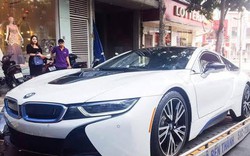 Đà Nẵng: Chồng tặng BMW i8 cho vợ làm quà sinh nhật