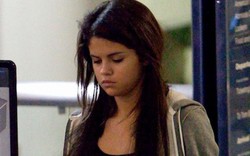 Selena Gomez mắc bệnh nan y phải dừng ca hát