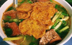 Phở gánh, bún cá hút khách chơi đêm phố cổ Hà Nội