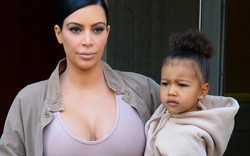 Gu thời trang "tông xuyệt tông" của mẹ con Kim Kardashian