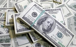 Khám nhà đại tá chống tham nhũng tìm thấy 8 tỷ rúp