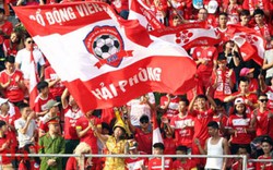 CĐV bóng đá Việt Nam tụ hội ở Lạch Tray, tung hô á quân V.League