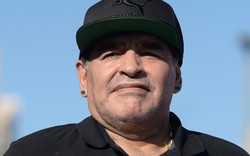 Maradona gặp rắc rối vì có thêm con rơi