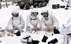 Những "bảo bối" giúp lính Nga chống chọi giá lạnh Bắc Cực