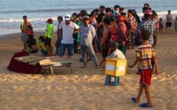 Tá hỏa phát hiện thi thể đàn ông ở bãi biển Quy Nhơn