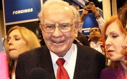 Warren Buffett vẫn "rất hạnh phúc" với chỉ 100.000 đô la một năm