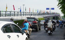 Khánh thành 2 cầu vượt giúp giải quyết kẹt xe sân bay Tân Sơn Nhất
