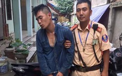 Cảnh sát tóm gọn kẻ trộm xe máy ở Hà Nội giữa trưa nắng