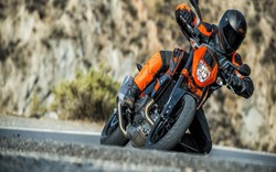 KTM 690 Duke bị triệu hồi hàng loạt do rò nhiên liệu