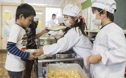 Có gì đặc biệt trong bữa trưa của học sinh Nhật Bản?