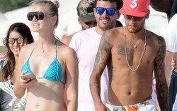 HẬU TRƯỜNG (20.7): Neymar “dán mắt” vào người đẹp mặc bikini