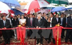 Tổng Bí thư dự lễ khánh thành Đài Hữu nghị Việt Nam - Campuchia