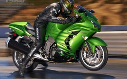 Cảnh sát dùng “ma tốc độ” Kawaski ZX-14R chặn quái xế