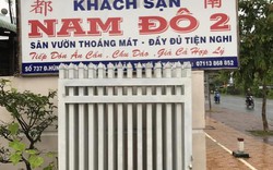 Thanh niên Trung Quốc trộm xe ô tô, húc tung cửa sắt tẩu thoát