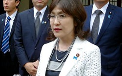 Lý do nữ Bộ trưởng Quốc phòng Nhật Bản bất ngờ từ chức