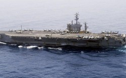 Tàu sân bay Mỹ liên tiếp bắn cảnh cáo tàu Iran