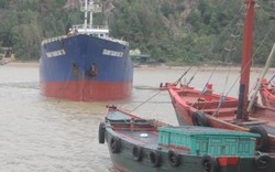 Cứu 17 thuyền viên Nghệ An gặp nạn trên biển