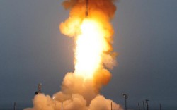 Mỹ thử tên lửa đạn đạo xuyên lục địa không vũ trang