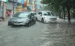 Bão số 1 đổ bộ Trung Quốc, Bắc Bộ mưa như trút nước