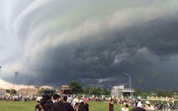 Mây kỳ quái tựa UFO xuất hiện ở Sầm Sơn: Nhìn thấy từ xa hàng chục km