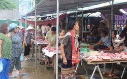 Chợ tăng phiên vì dân bản vùng cao cũng "mê" thực phẩm sạch