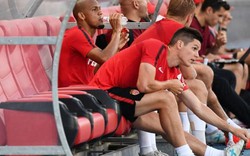 NÓNG: Sao Monaco va chạm với đồng đội, M.U mừng húm