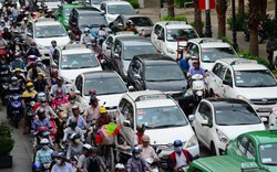 Hà Nội cấm taxi hoạt động tại hàng loạt tuyến phố