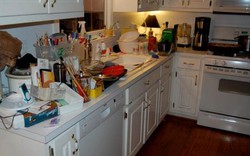 Những thói quen khiến căn bếp bừa bộn như "bãi chiến trường"
