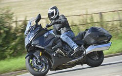 BMW K1600 B 2017: Mẫu xe cruiser hiện đại, điều khiển dễ dàng