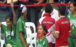 "Bị" trọng tài xử ép trước chủ nhà Malaysia, Indonesia bỏ trận đấu