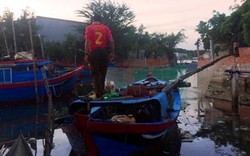 Bắt ghe giã cào dùng xung điện "tàn sát" thủy sản trên đầm Thị Nại