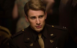 Phong cách đơn giản mà chất của “Captain America” Chris Evans