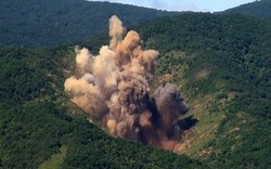 Video: HQ đem 8 quả bom 1 tấn ném sát biên giới Triều Tiên
