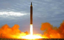 Vì sao Triều Tiên mạo hiểm phóng tên lửa ngay tại thủ đô?