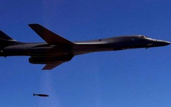 Máy bay Mỹ “ném bom” Bán đảo Triều Tiên